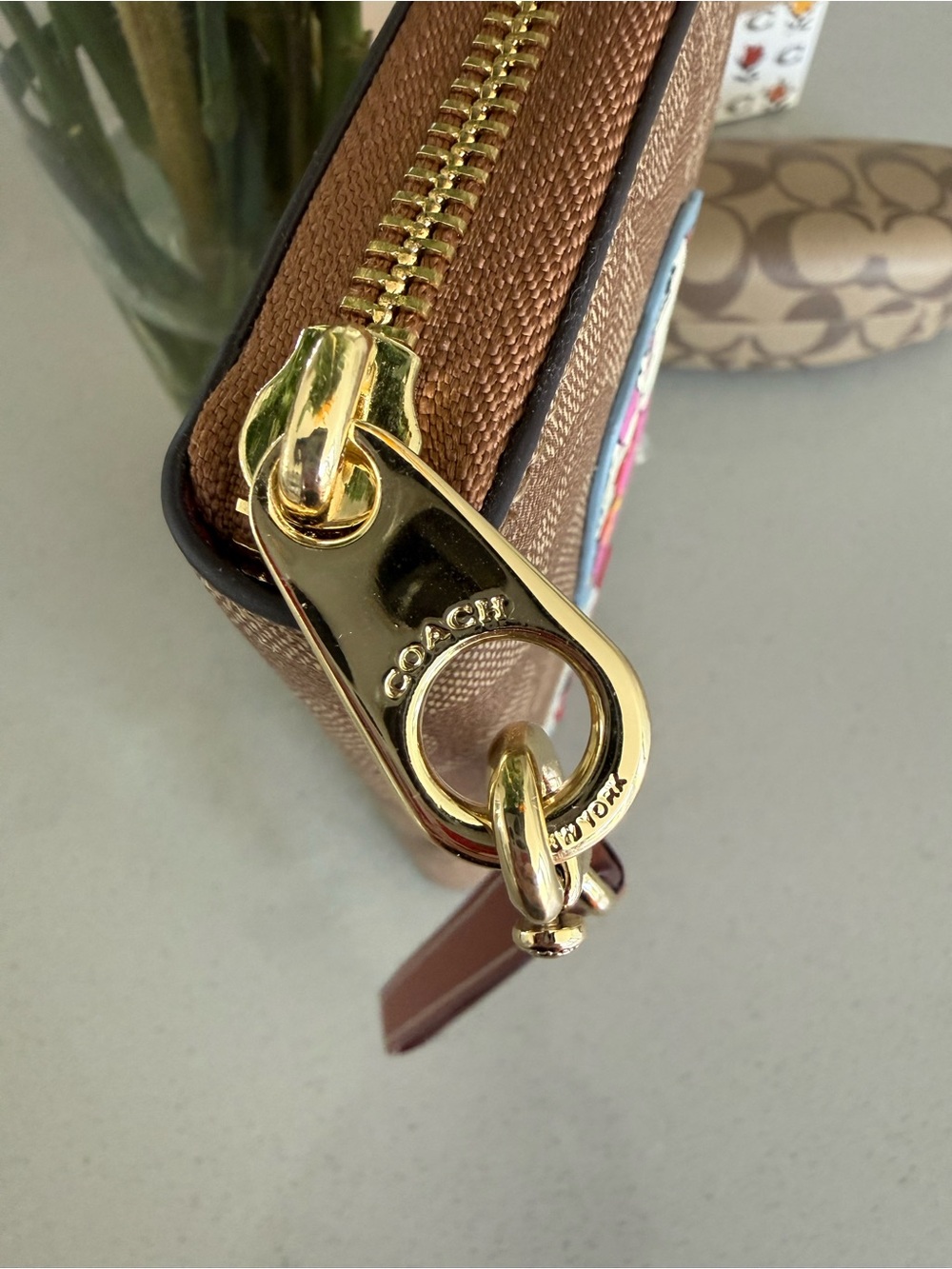 Coach signature C peanuts, snoopy zippered wallet NWOT collectors piece - Picture 7 of 15